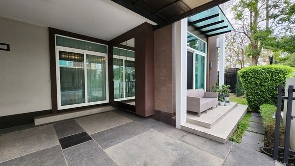 For SaleHouseNawamin, Ramindra : After the corner 94.9 sq. 6 beds, 7 water houses, 3-storey house, Casa Legend Kaset-Nawamin