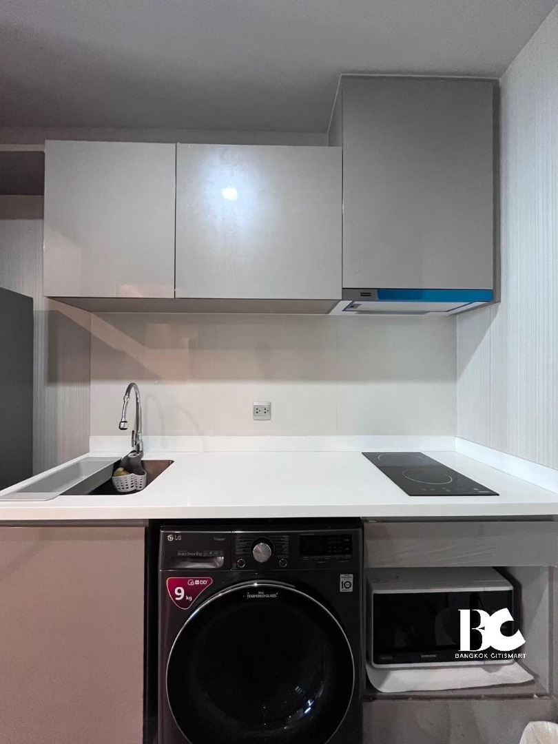 For RentCondoLadprao, Central Ladprao : 🔥Urgent rental🔥 Life Ladprao* next to BTS Ha Yaek Ladprao, opposite Central Ladprao, fully furnished, ready to move in