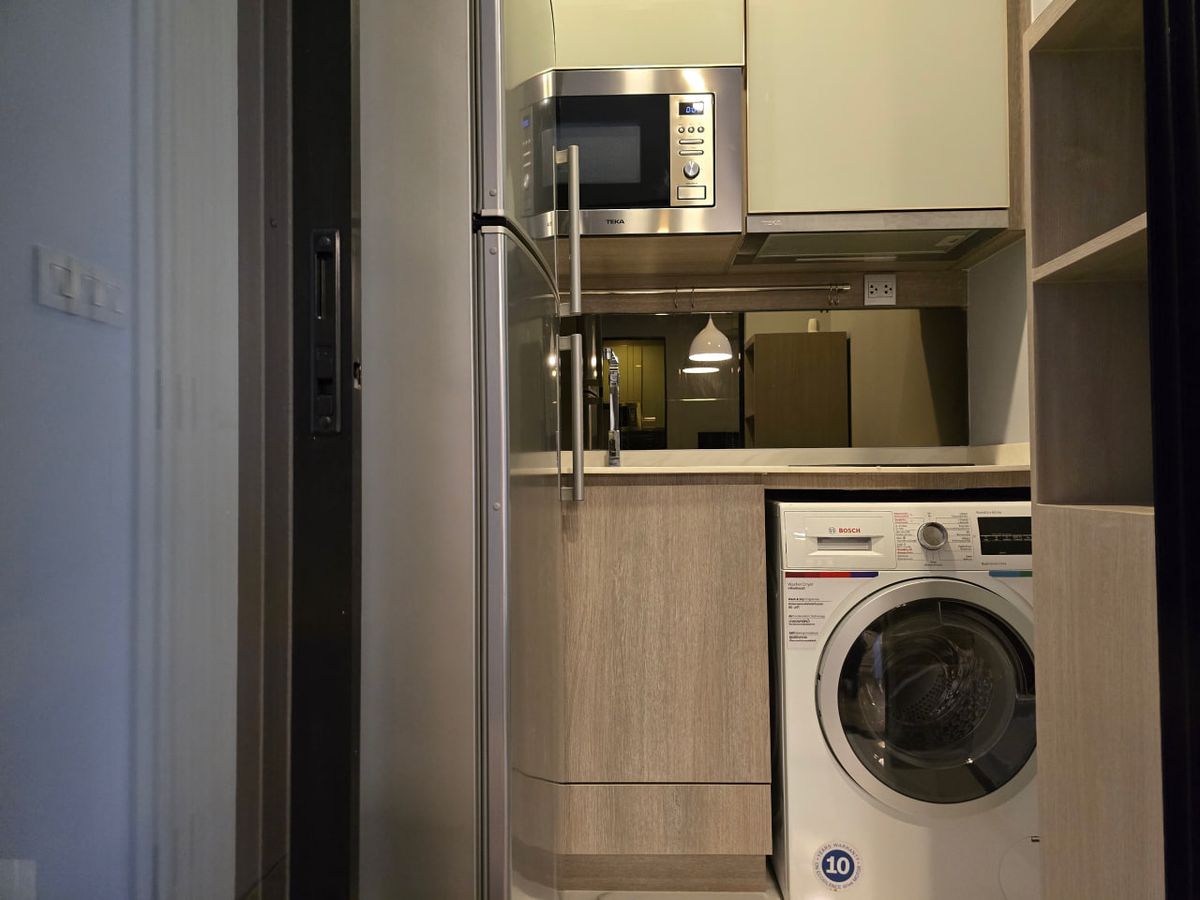 ให้เช่าคอนโดราชเทวี พญาไท : Park Origin Phayathai【𝐑𝐄𝐍𝐓】🔥มินิมอลโทนอุ่น บิ้วอินเต็มผนัง เก็บของเนียนตา ห้องโปร่งสบายตา🔥  ติดต่อไลน์ไอดี: @hacondo