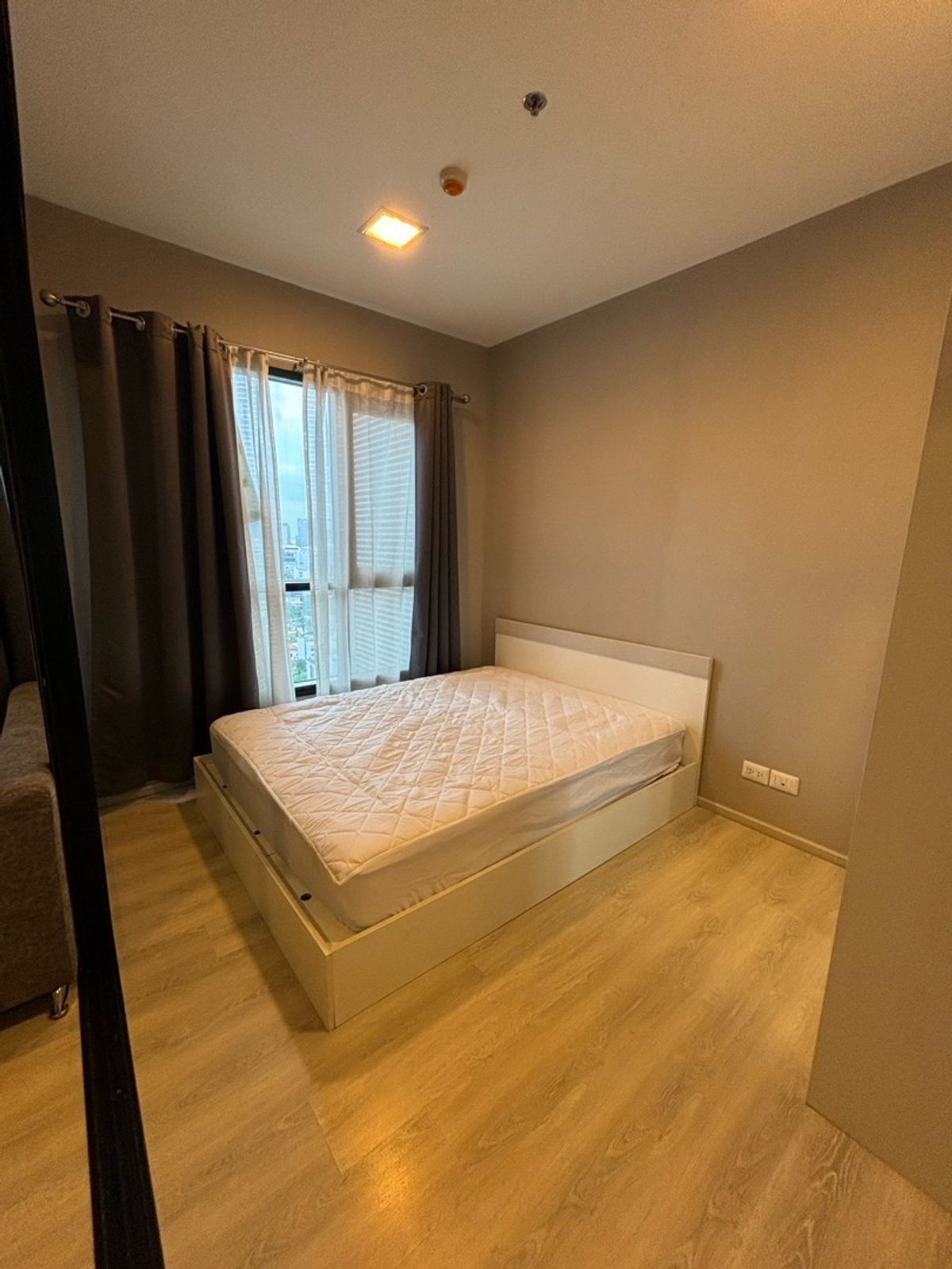 For RentCondoRama9, Petchburi, RCA : 🔴15,900 ฿ 🔴 🔴 𝐥𝐞𝐭𝐭𝐞 𝐥𝐞𝐭𝐭𝐞 𝟗┃ 𝟗┃ 𝟗┃ 𝟗┃ 𝟗┃ Let Rama 9 ✅ Near MRT Rama 9, happy to service 🙏 Interested to say hello (very fast answer): 📱 Property code 6809-1607📱: ID LINE:@bbcondo88