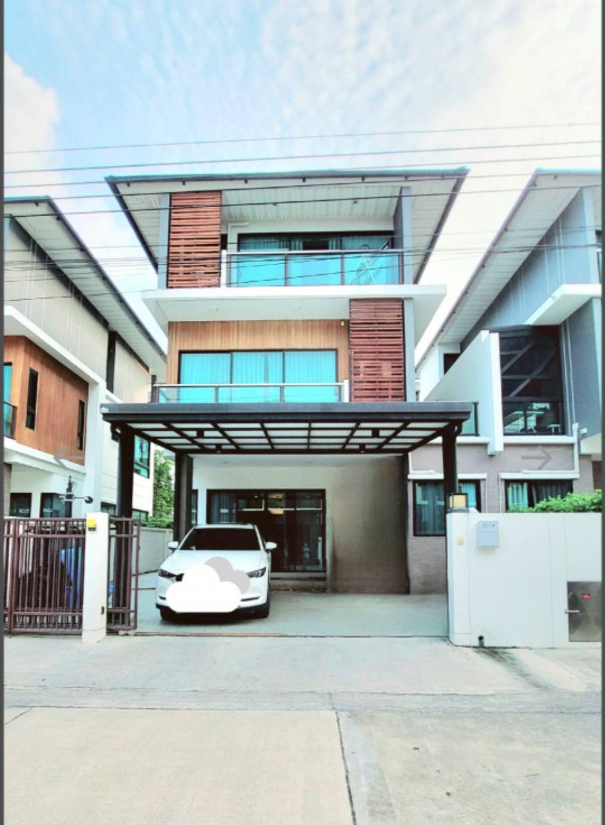 For RentHouseLadkrabang, Suwannaphum Airport : P-2725 Urgent rent! Supalai Essence, beautiful house, complete furniture
