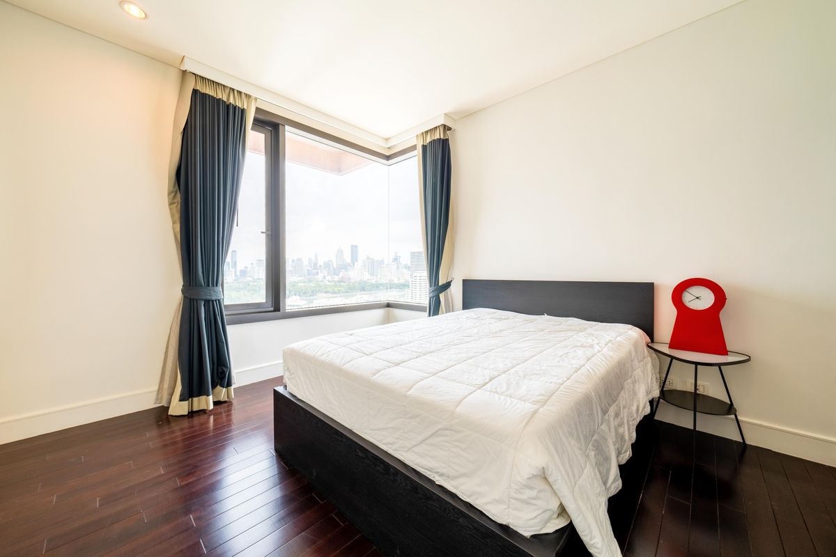 For RentCondoSukhumvit, Asoke, Thonglor : Condo for rent: Aguston Sukhumvit 22, size 138.16 sq m, 3 bedrooms, in CBD of Sukhumvit area.