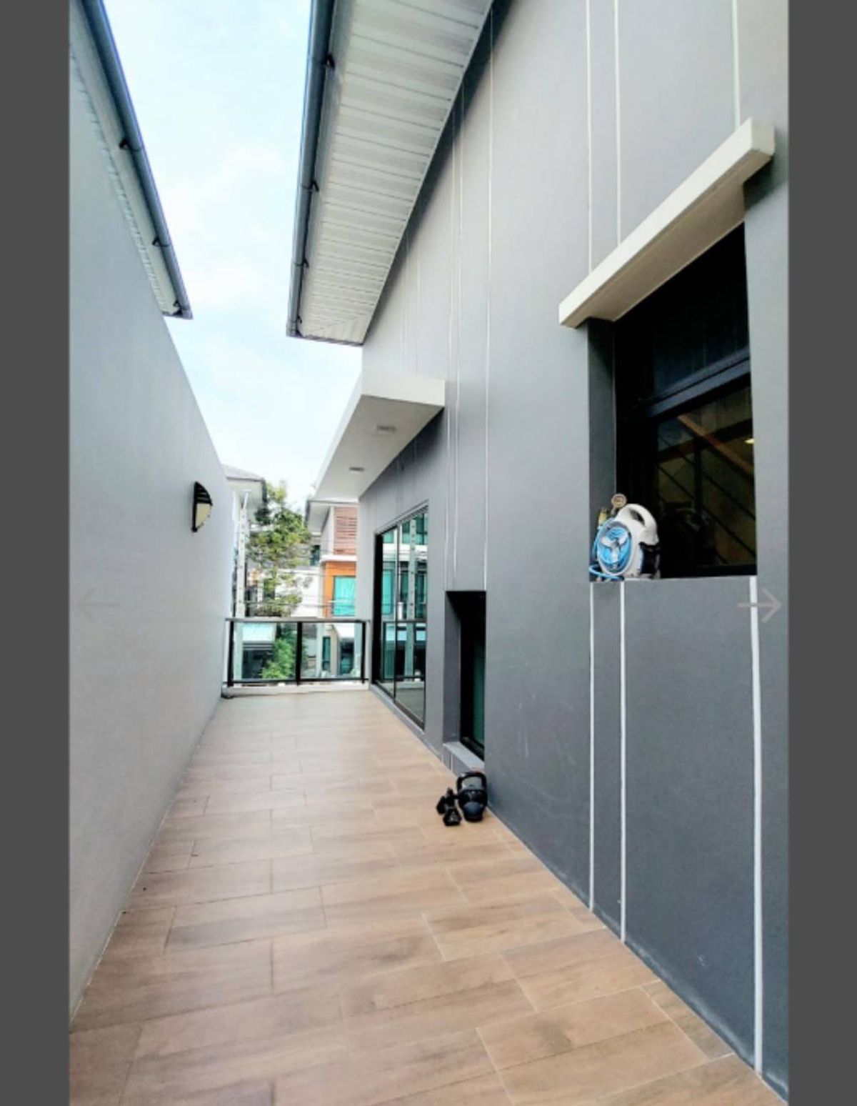 For RentHouseLadkrabang, Suwannaphum Airport : P-2725 Urgent rent! Supalai Essence, beautiful house, complete furniture