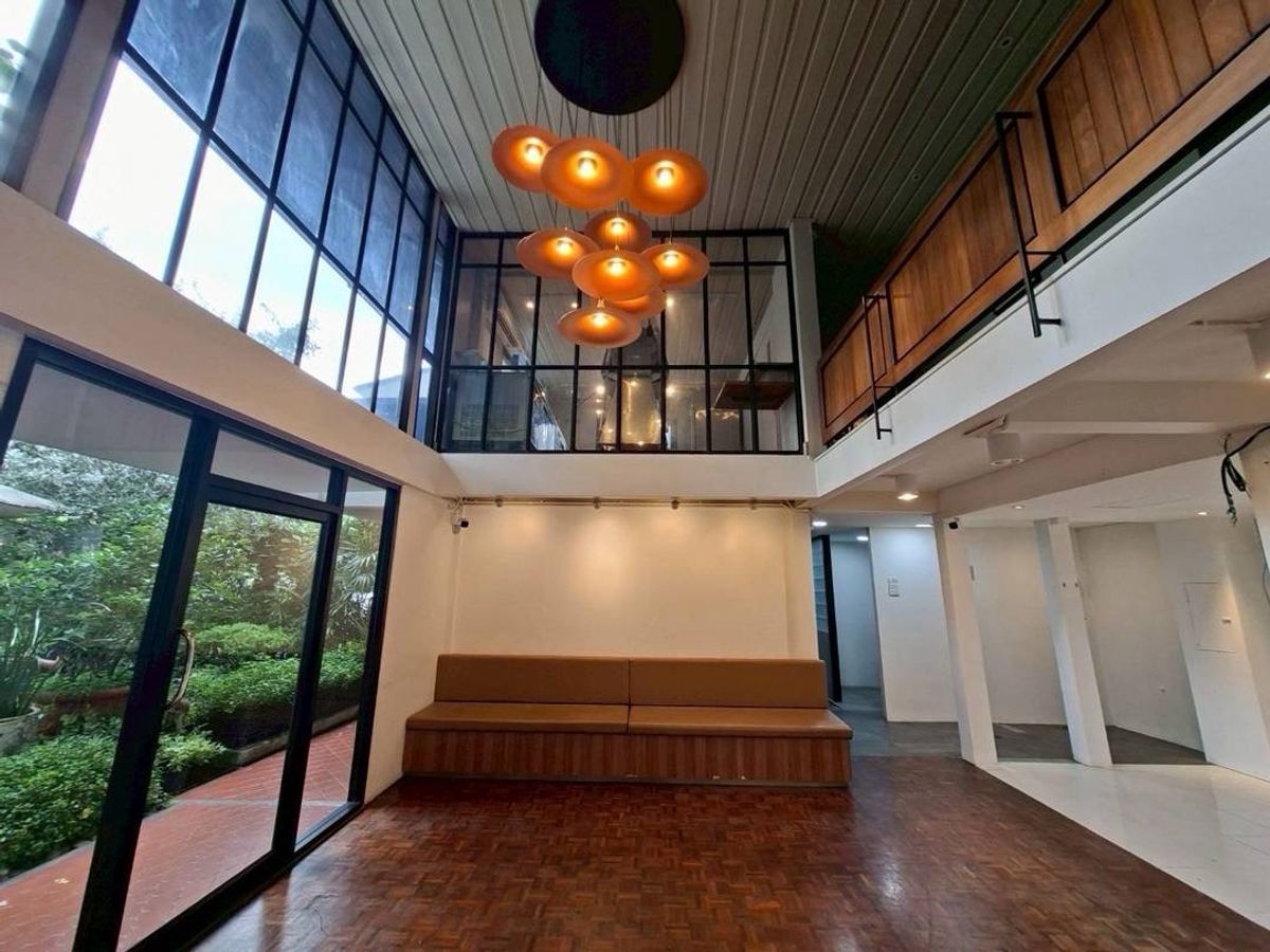 ให้เช่าร้านค้า/ตลาดนัดสาทร นราธิวาส : BTS ช่องนนทรี พื้นที่เช่า 2 ชั้น 170 ตร.ม. สาทร - สีลม - ช่องนนทรี มีที่จอดรถใกล้เคียง | BTS Chong Nonsi with Commercial Space 2-Storeys is sizing 170 sq.m., for Businesses at Sathorn - Silom - Chong Nonsi with Parking Services Around Area