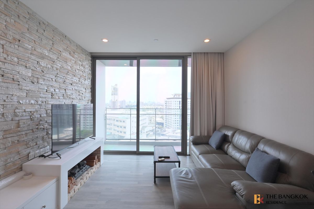 ขายคอนโดอ่อนนุช อุดมสุข : +++ ขายราคาถูกพิเศษ !!! ที่สุดในตึก The Room 69 เพียง 11 Mbaht 2Bedrooms 2Bathrooms 82 Sq.m.+++ By Top (0658245701)