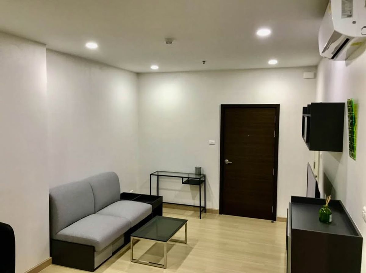 For RentCondoPinklao, Charansanitwong : Condo for rent, Supalai Loft, Flashing Station, 47 sq.m., 18th floor (with washing machines)