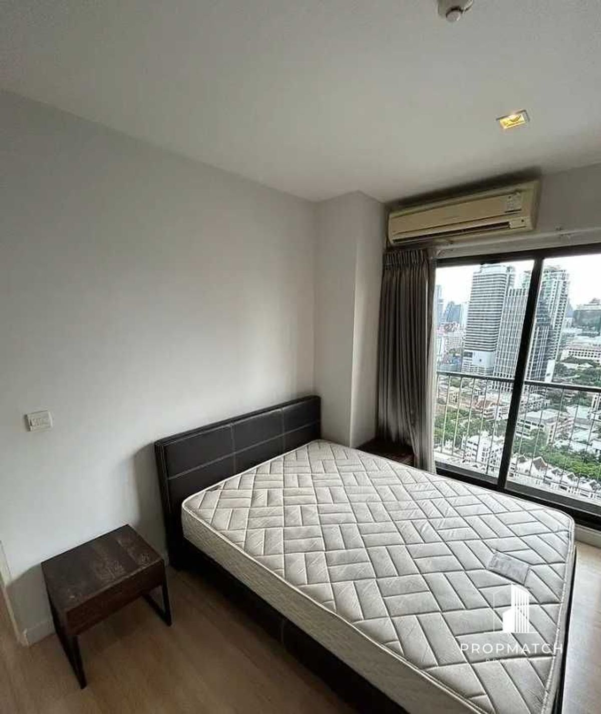 ขายคอนโดสาทร นราธิวาส : Low-Rise Condo in Quiet Sathorn Soi @The Seed Mingle, Sathorn – 43 SQ.M, Fully Furnished Tel.0984628898