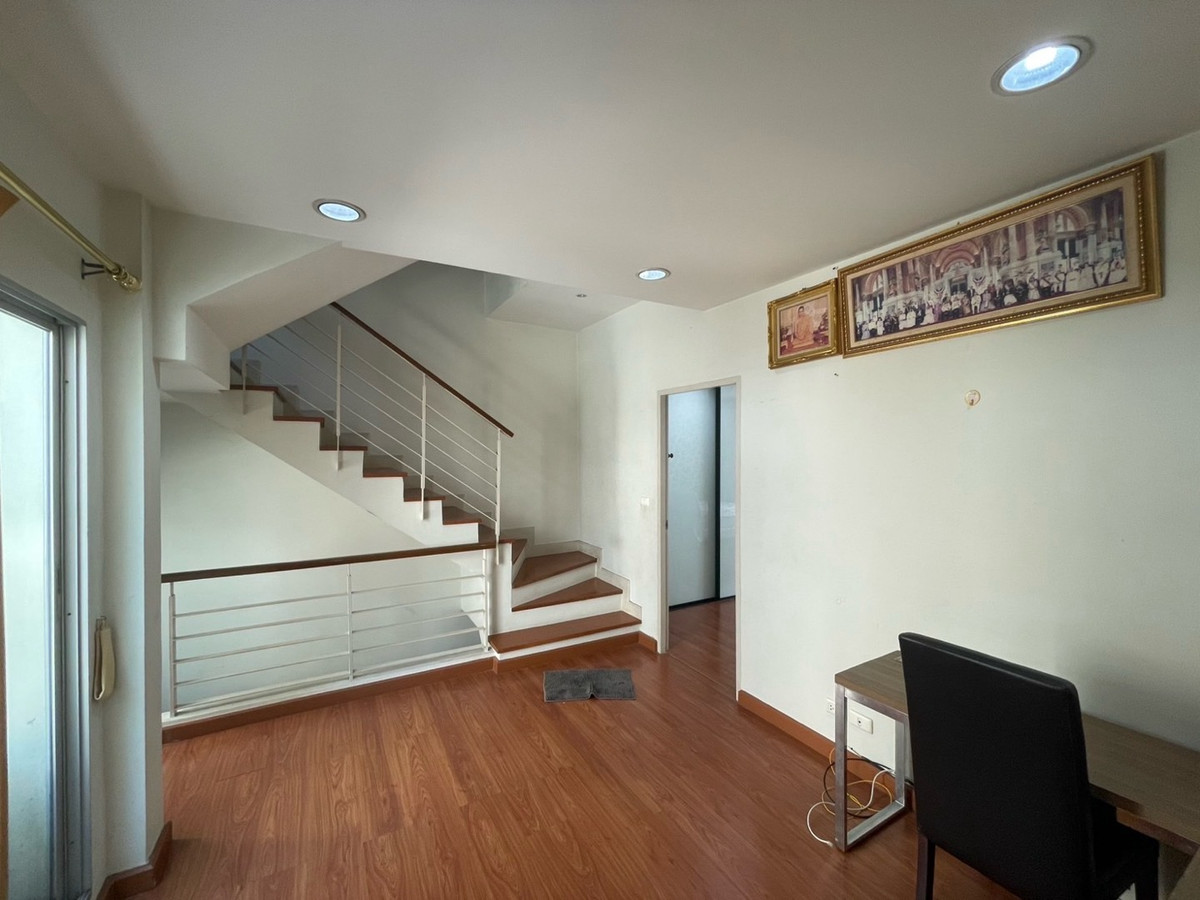 For RentTownhomeEakachai, Bang Bon : House for rent, Klang Muang, Sathorn, Taksin, near BTS Wutthakat, The Mall Tha Phra.