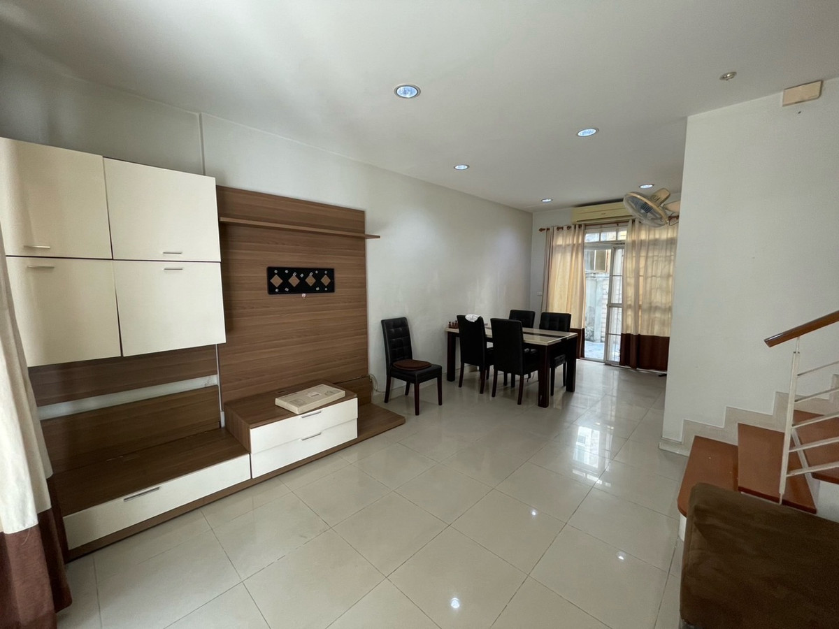 For RentTownhomeEakachai, Bang Bon : House for rent, Klang Muang, Sathorn, Taksin, near BTS Wutthakat, The Mall Tha Phra.