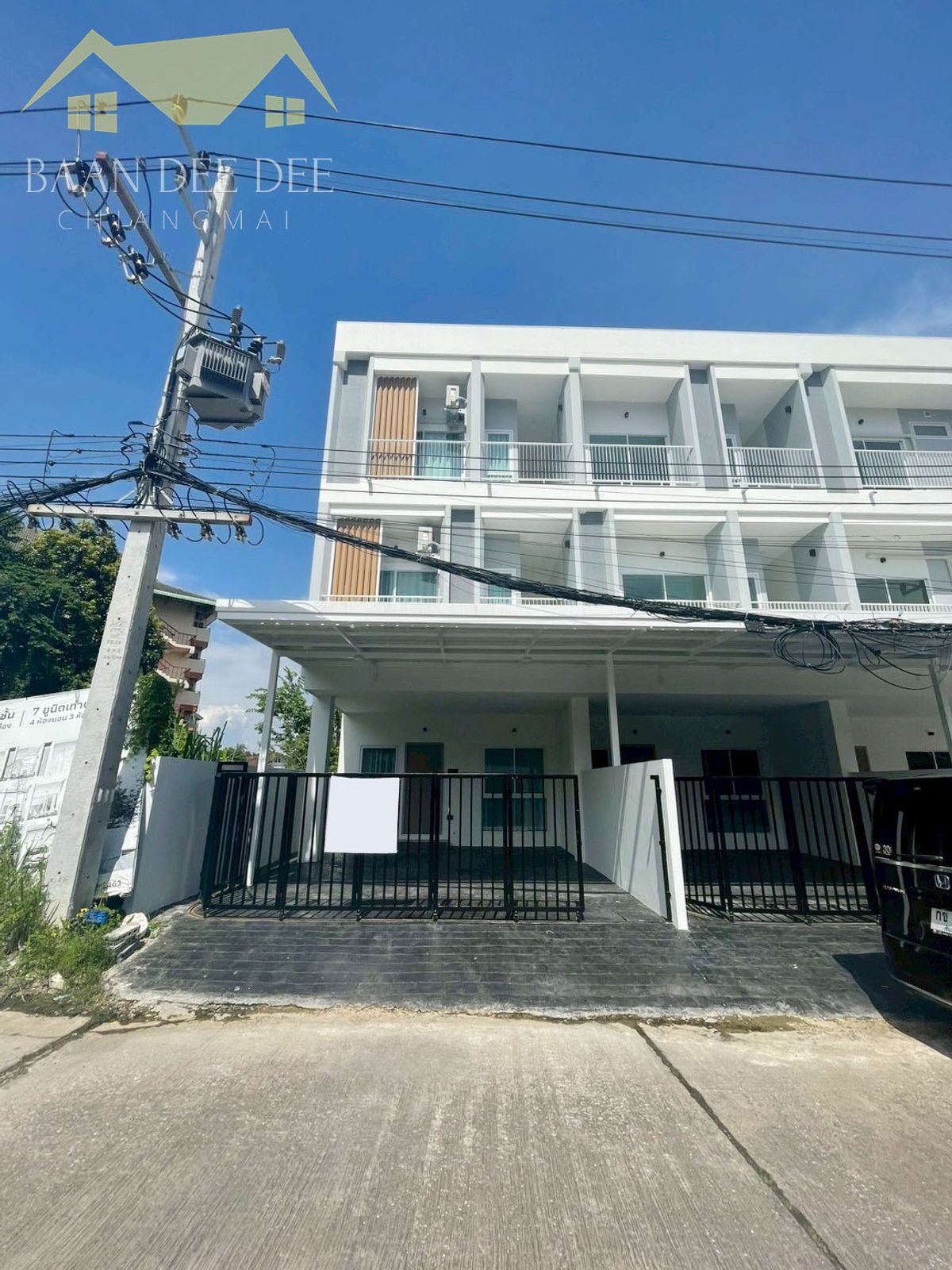 For RentTownhomeChiang Mai : Townhouse for rent 28,000 baht per month, near Chiang Mai University, only 10 minutes. No.3H129
