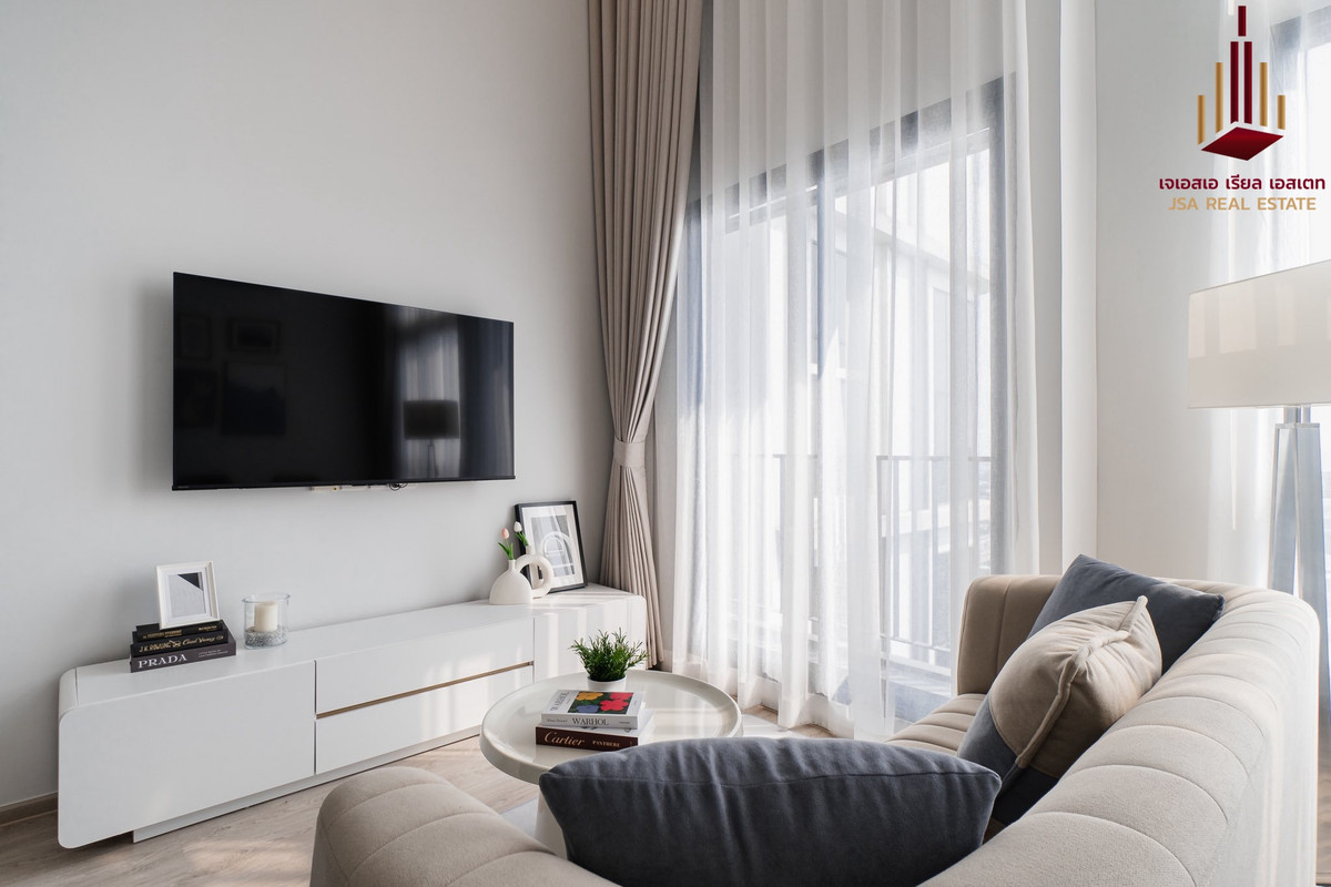 ให้เช่าคอนโดพระราม 9 เพชรบุรีตัดใหม่ RCA : ✨ For Rent: The Tree Pattanakarn - Ekkamai Condo ✨ 💰 Only 28,500 THB/month