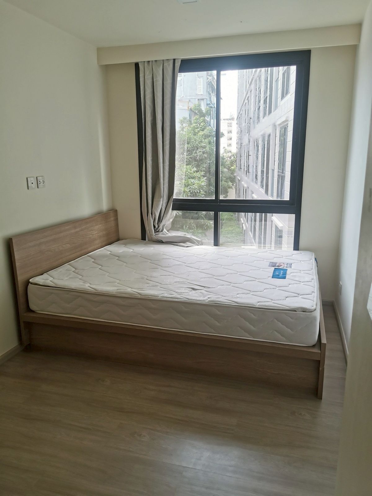 For RentCondoRama9, Petchburi, RCA : ‼ ️ 𝐅𝐎𝐑 𝐑𝐄𝐍𝐓 𝐑𝐄𝐍𝐓 Animal corner room 🐶🐱 | Ma Estro 03 Ratchada 🌟 Rental 16,000 baht/month. Property code #sb0925111 ☎️ Add LINE @pin36condo