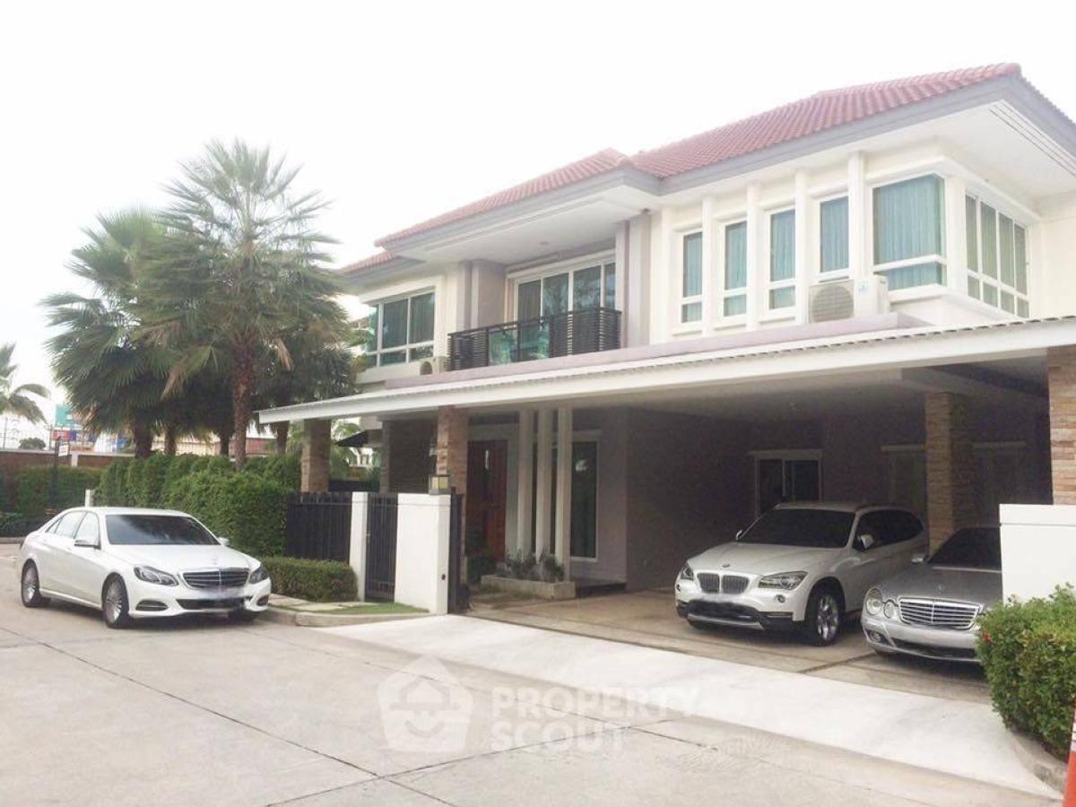 ขายบ้านเสรีไทย-นิด้า : บ้าน 5-ห้องนอน ที่ แกรนด์ บางกอก บูเลอวาร์ด รามอินทรา - เสรีไทย ใน คันนายาว