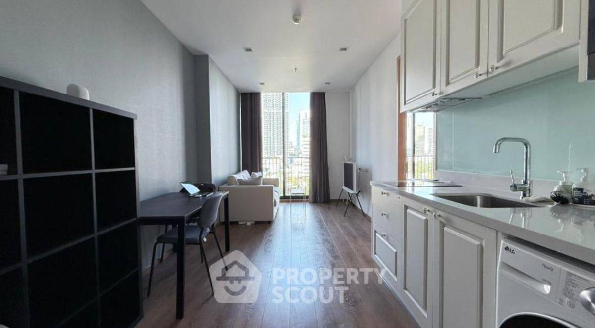 ขายคอนโดสุขุมวิท อโศก ทองหล่อ : คอนโด 1-ห้องนอน ที่ โนเบิล บีอี 33 สุขุมวิท ใกล้ BTS พร้อมพงษ์