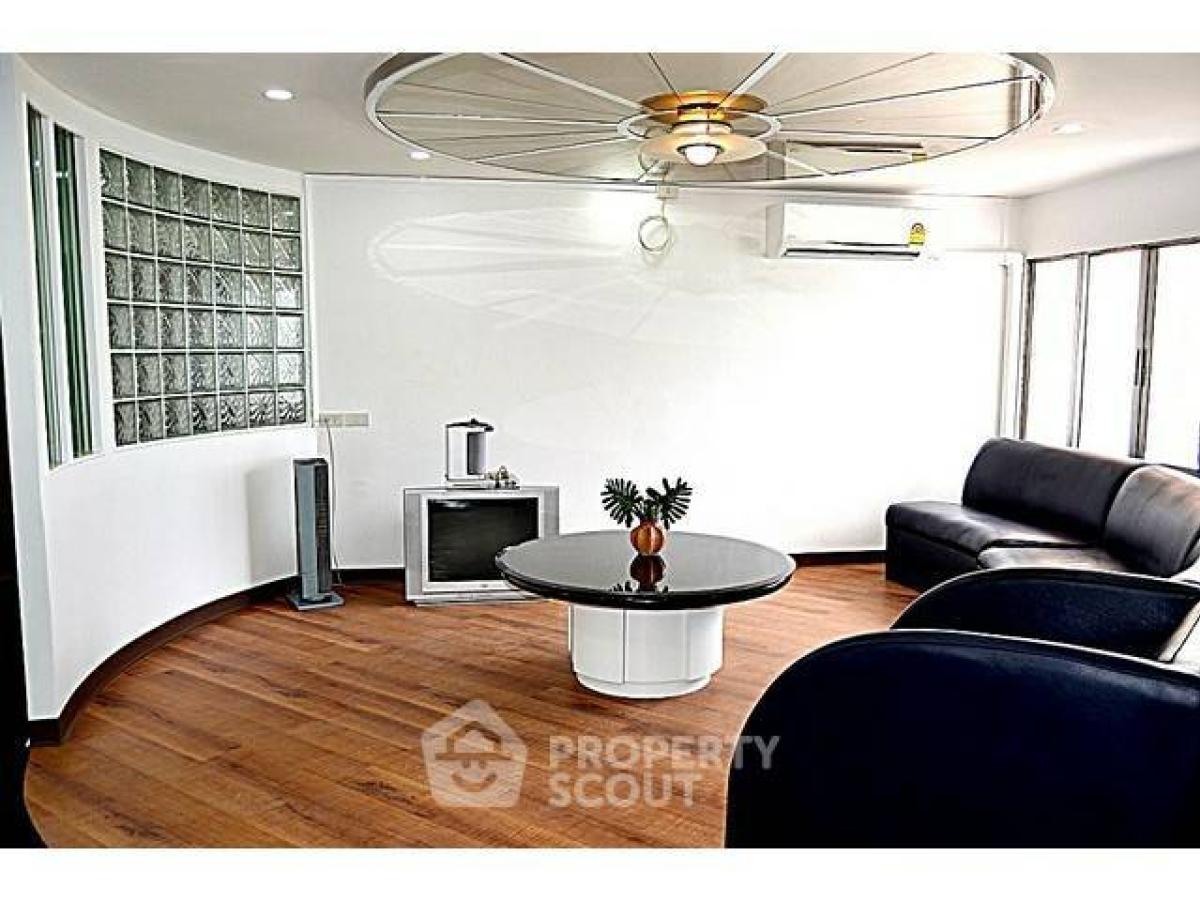 ขายคอนโดพระราม 3 สาธุประดิษฐ์ : คอนโด 2-ห้องนอน ที่ ฟอร์จูน คอนโดทาวน์ ใน ช่องนนทรี