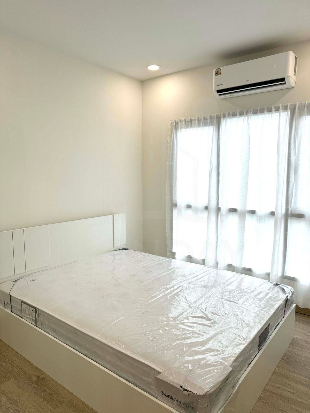 For SaleCondoPattanakan, Srinakarin : 📌 Urgently for sell : The Leaf Phatthanakan beautiful room, fully furnished, ready to move in.