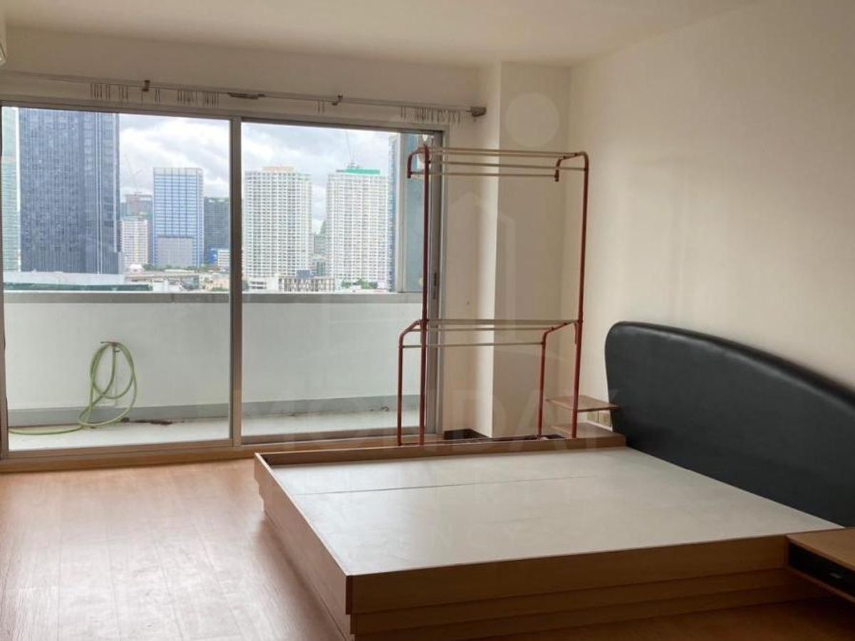 For SaleCondoKasetsart, Ratchayothin : 📌 Urgently for sell : Sarin Place beautiful room, fully furnished, ready to move in.
