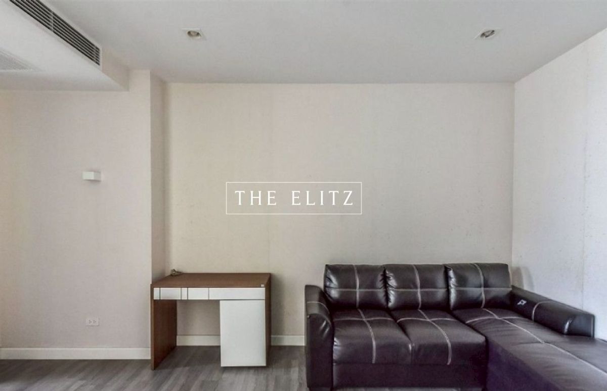 For SaleCondoWongwianyai, Charoennakor : ✨ Special opportunity !! The Room BTS Wongwianyai Gold Location Room Ready to transfer 💯