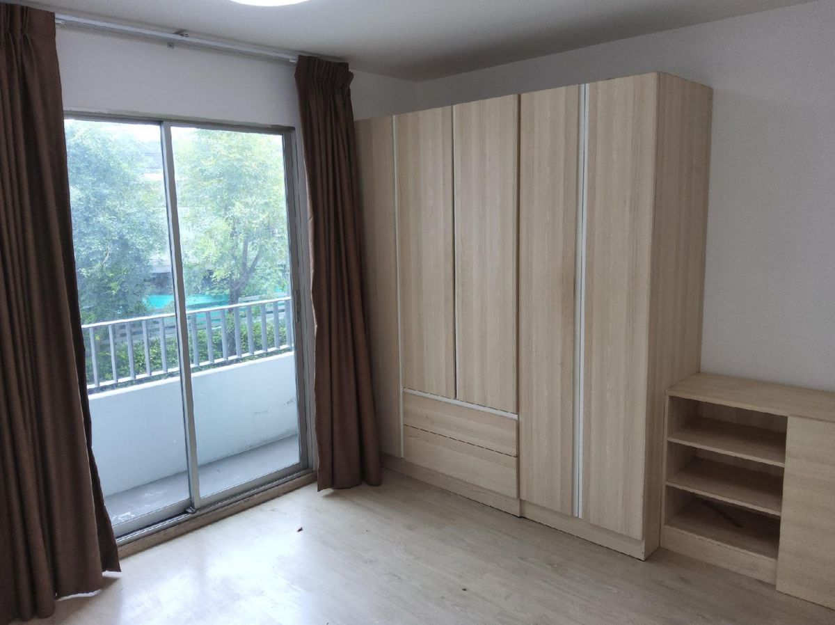 For SaleCondoOnnut, Udomsuk : Eli Del Ray - Studio Unit near BTS Phunnawithi with Fully-fitted furniture