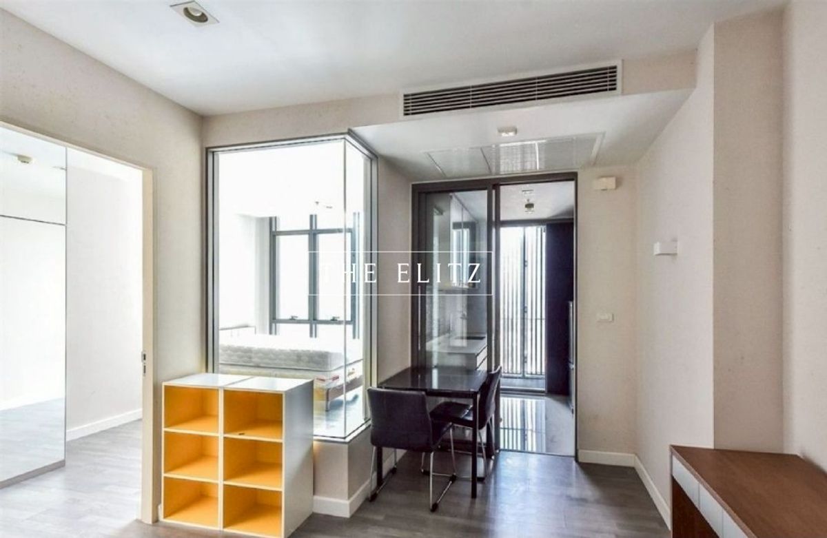 For SaleCondoWongwianyai, Charoennakor : ✨ Special opportunity !! The Room BTS Wongwianyai Gold Location Room Ready to transfer 💯