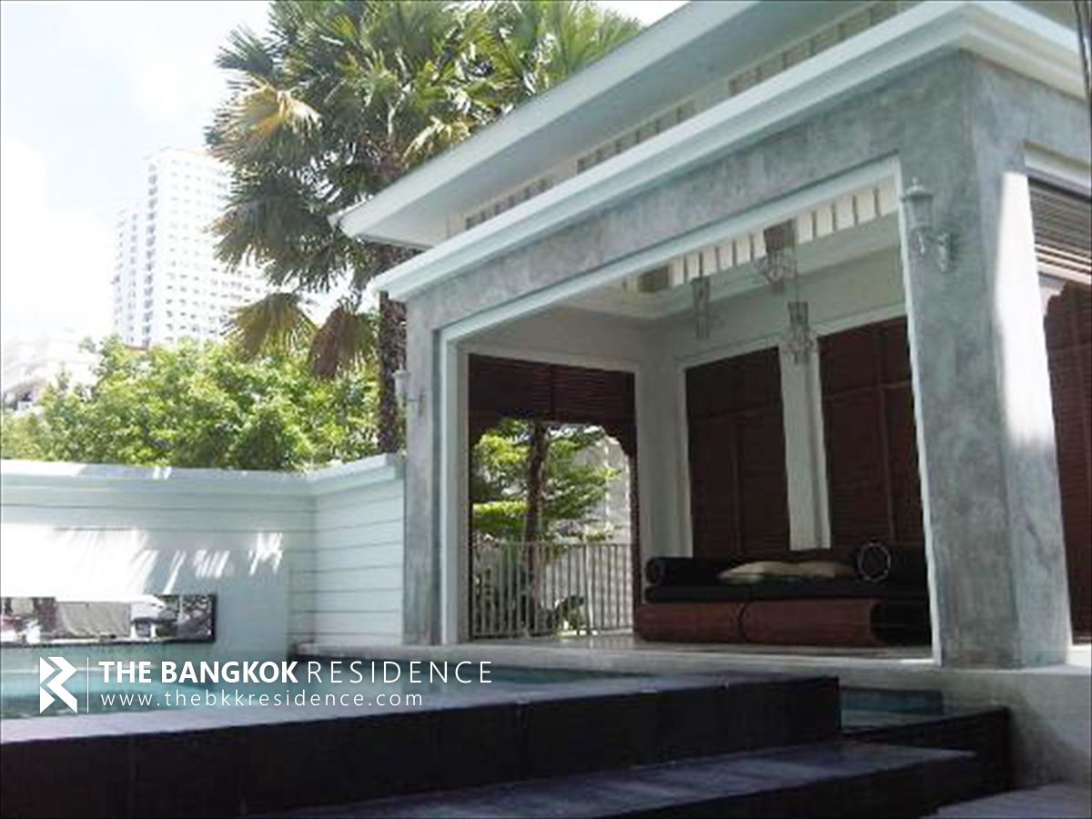 ขายคอนโดสาทร นราธิวาส : 🎉Stylish Functional Unit,The Bangkok Sathorn near BTS Surasak