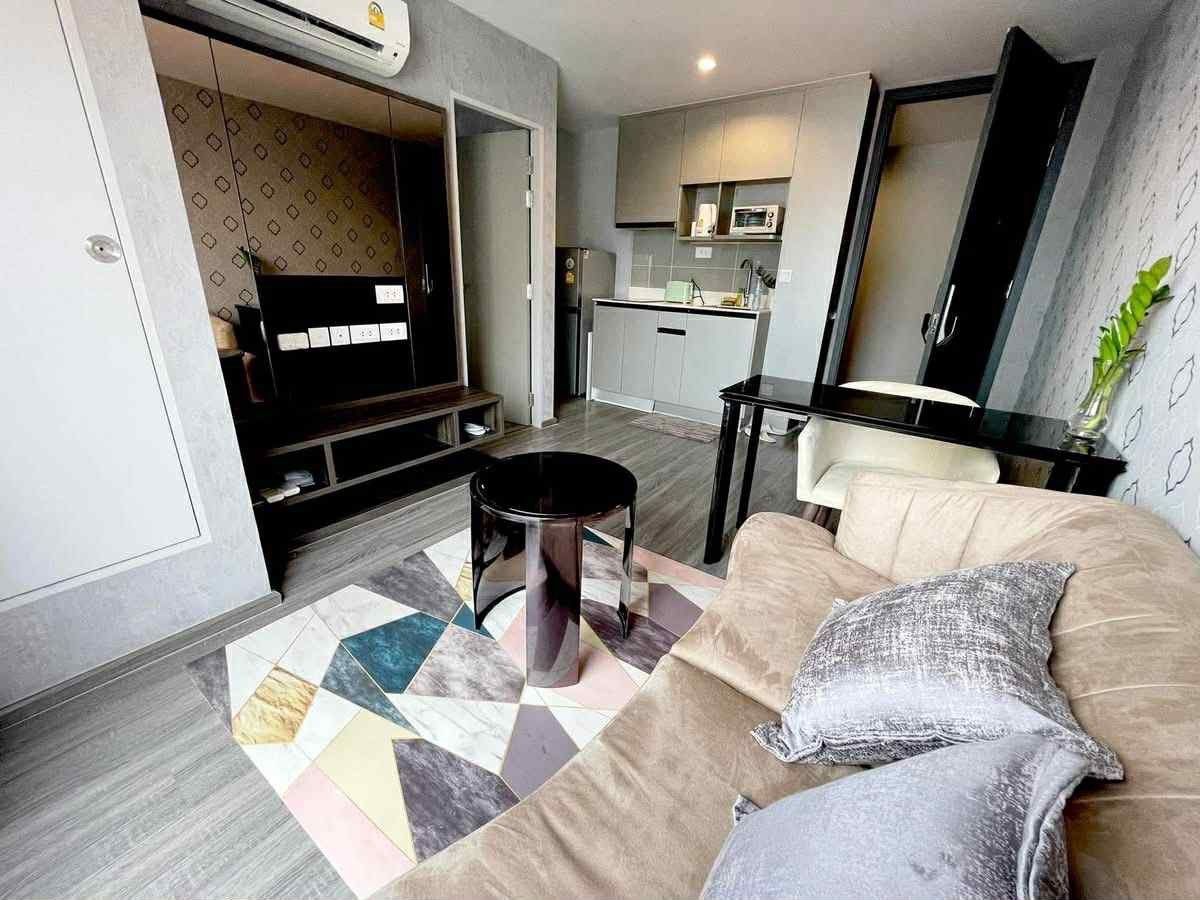 For RentCondoSukhumvit, Asoke, Thonglor : ✨ Ideo Mobi Sukhumvit 40 ✨ Condo for Rent 🏡 Beautifully decorated & cozy🚶‍♀️ Just 5 mins walk to BTS Ekkamai