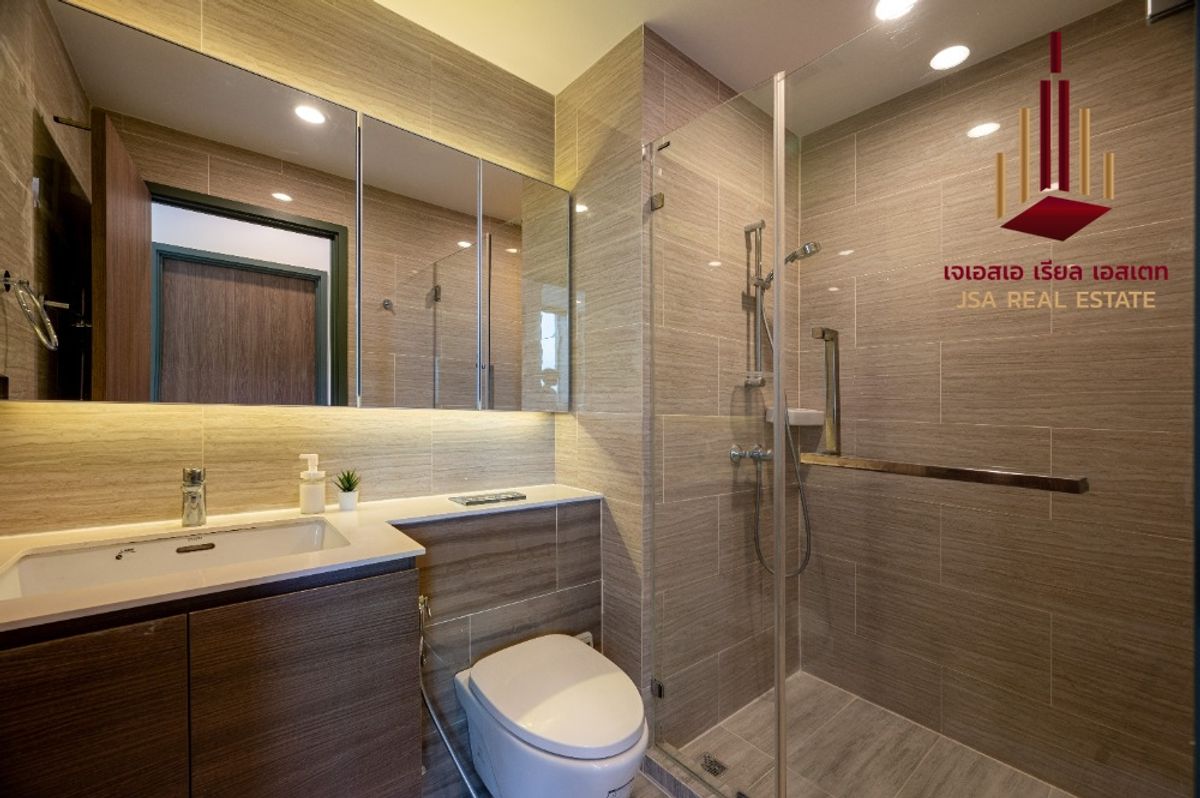 For SaleCondoOnnut, Udomsuk : ✨ For Sale: WHIZDOM ESSENCE CONDO ✨ 💰 ONLY 9,200,000 THB