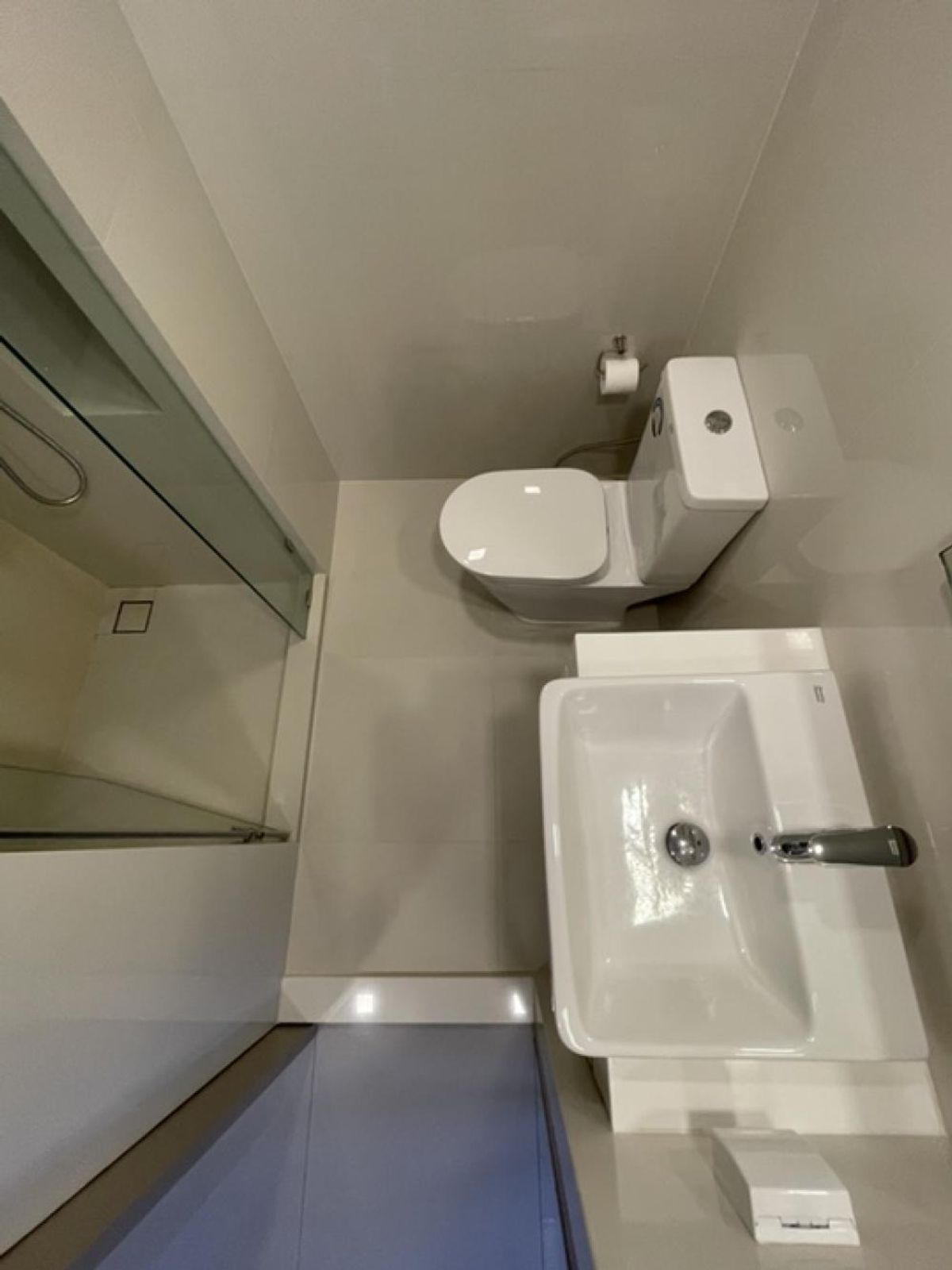 For SaleCondoKasetsart, Ratchayothin : Condo for sale in Centric Ratchayothin (Sentric Ratchayothin), Studio room 25 sq.m., 14th floor, the east view is not hot, 3 meters high, airy, full of compound, ready to approach Phiraphong Five 📞 087-808-3690