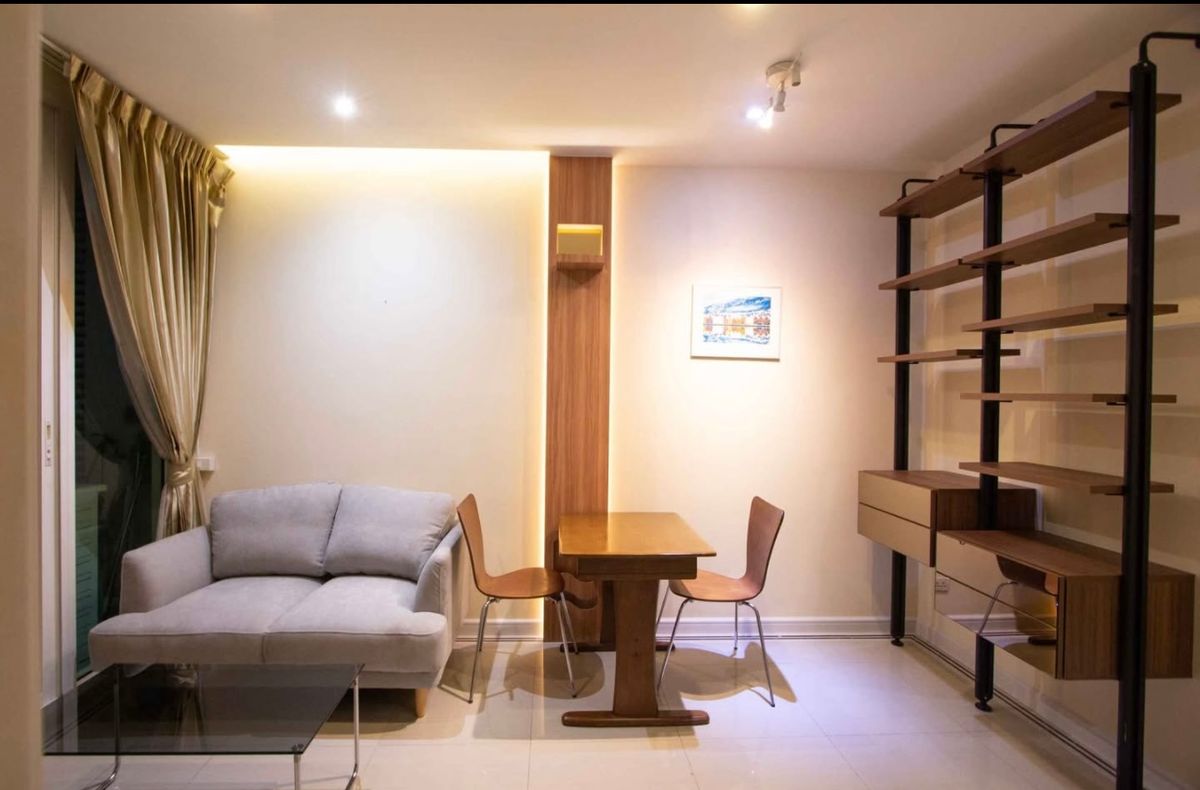 For RentCondoRama9, Petchburi, RCA : For rent 📍 T.C. Green 📍 Fully furnished and equipped, near MRT Rama 9