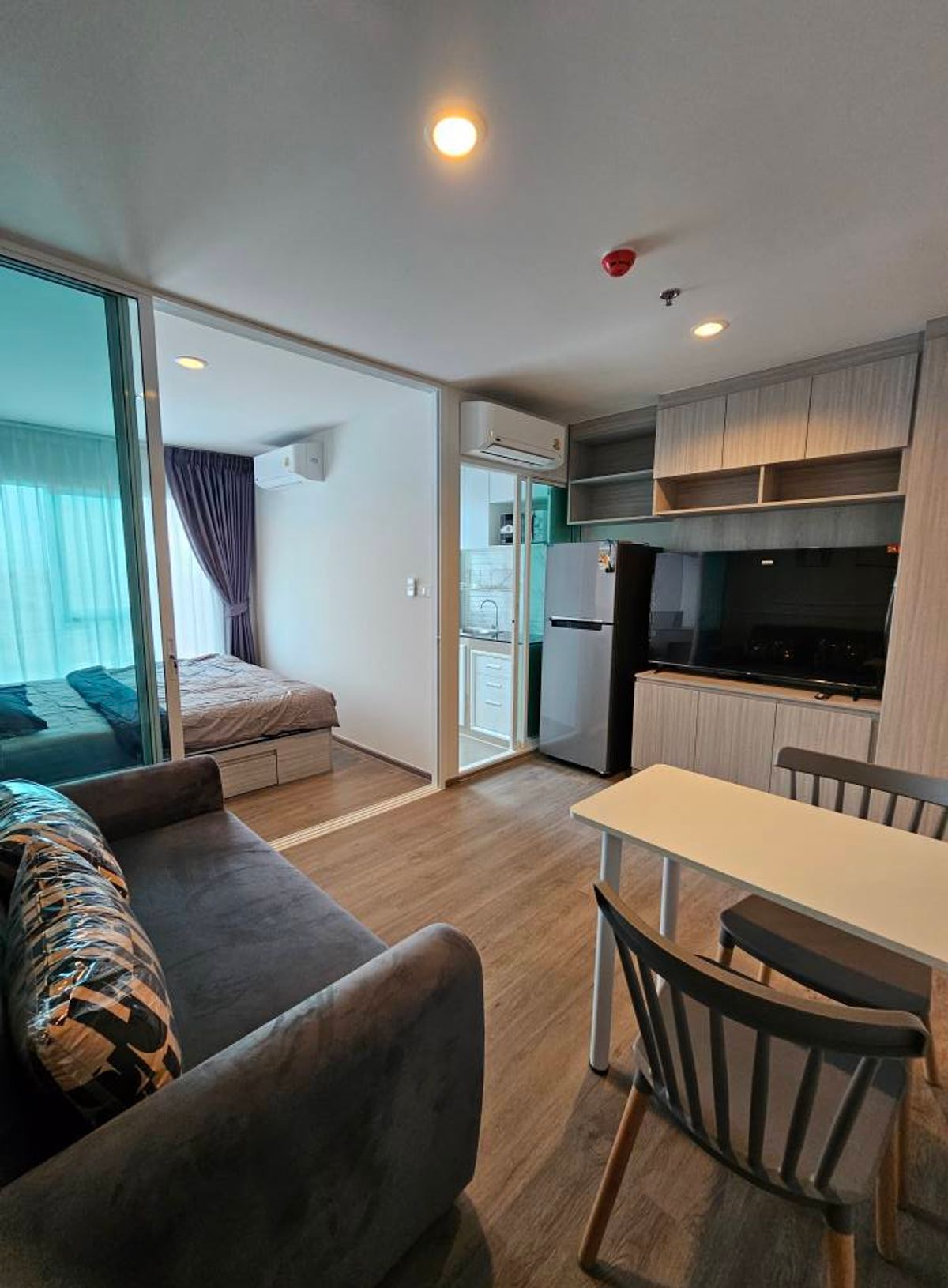 ให้เช่าคอนโดบางนา แบริ่ง ลาซาล : SK03003 ให้เช่า Regent Home Bangna **ตกแต่งสวยมาก** 1 ห้องนอน 1 ห้องน้ำ   BTS บางนา