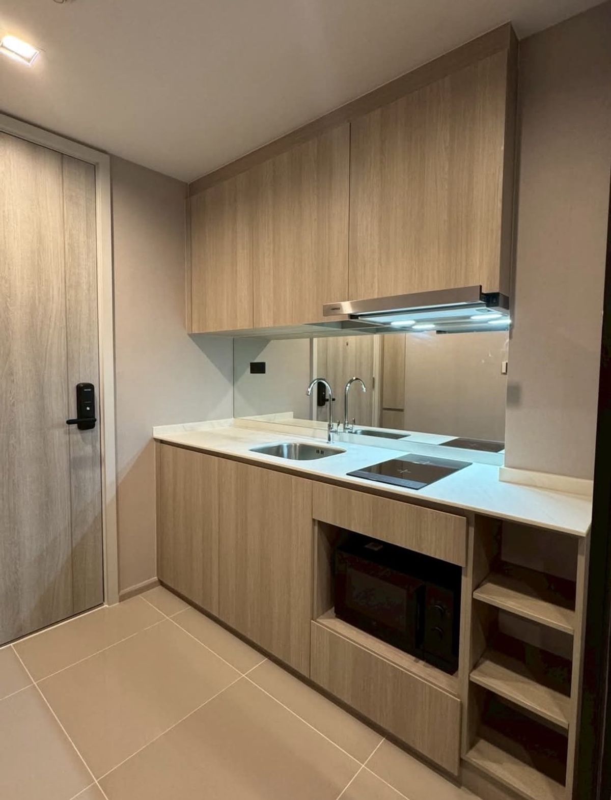 For RentCondoWongwianyai, Charoennakor : ให้เช่า ✨ Reference Sathorn - Wongwianyai ✨ เฟอร์นิเจอร์ และ เครื่องใช้ไฟฟ้าครบ ใกล้ BTS วงเวียนใหญ่