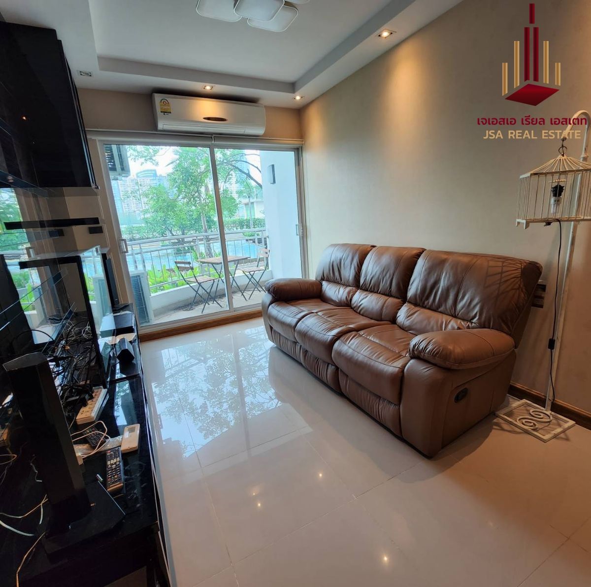 For RentCondoWongwianyai, Charoennakor : ✨ For Rent: Supalai River Resort Charoen Nakhon Condo ✨ 💰 ONLY 18,000 THB/Month