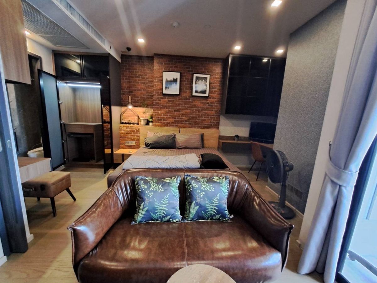 For RentCondoRama9, Petchburi, RCA : Ashton Asoke⭐️ For-rent 
1Bedroom 35sq.m High-Floor 
084-9782464