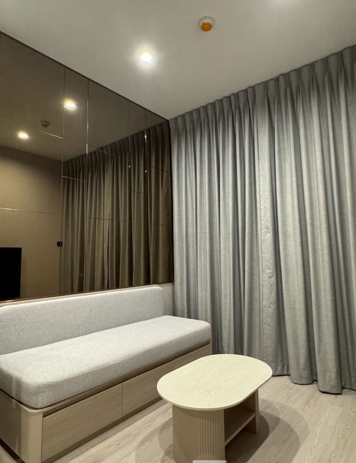 For RentCondoWongwianyai, Charoennakor : ให้เช่า ✨ Reference Sathorn - Wongwianyai ✨ เฟอร์นิเจอร์ และ เครื่องใช้ไฟฟ้าครบ ใกล้ BTS วงเวียนใหญ่