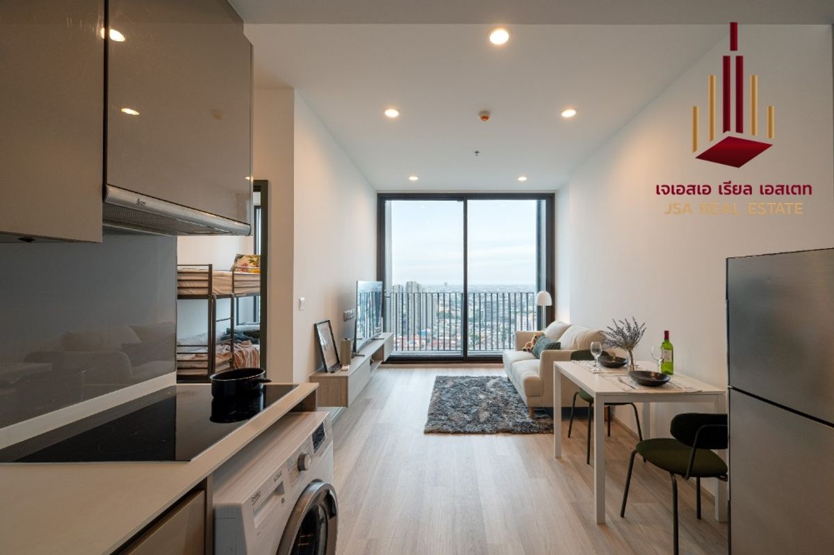 For SaleCondoOnnut, Udomsuk : ✨ For Sale: WHIZDOM ESSENCE CONDO ✨ 💰 ONLY 9,200,000 THB