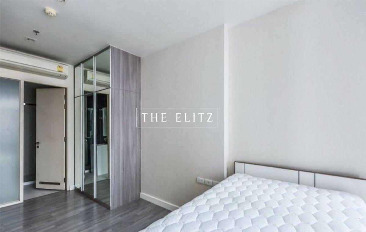 For SaleCondoWongwianyai, Charoennakor : ✨ Special opportunity !! The Room BTS Wongwianyai Gold Location Room Ready to transfer 💯