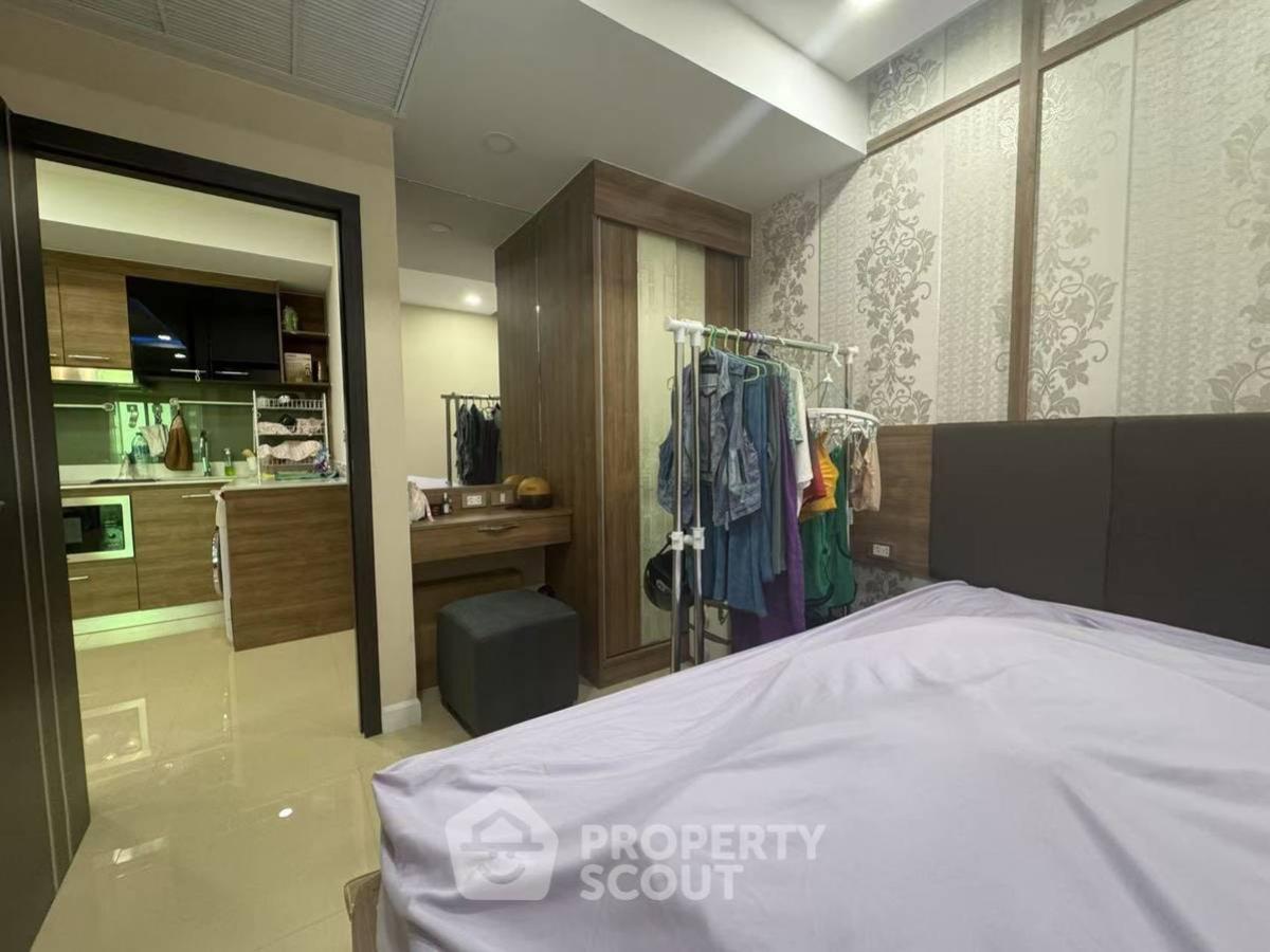 For SaleCondoPattaya, Bangsaen, Chonburi : 2-BR Condo at Dusit Grand Condo View close to Jomtien Beach