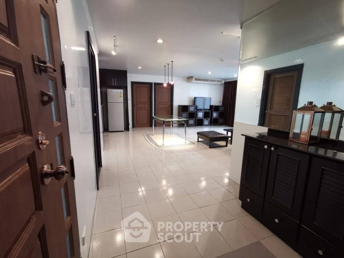 ขายคอนโดสุขุมวิท อโศก ทองหล่อ : คอนโด 2-ห้องนอน ที่ ศุภาลัย เพลส สุขุมวิท 39 ใกล้ BTS พร้อมพงษ์