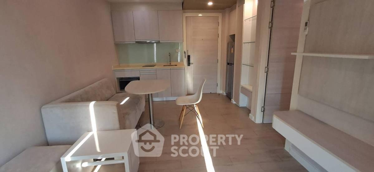 For SaleCondoPattaya, Bangsaen, Chonburi : 1-BR Condo at Seven Seas Condo Resort Jomtien close to Pattaya