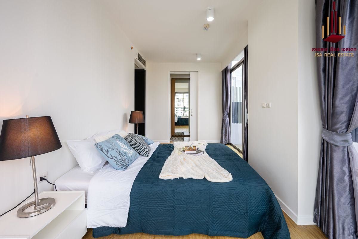 For SaleCondoSilom, Saladaeng, Bangrak : ✨ For Sale: Siamese Surawong Condo ✨ 💰 ONLY 14,900,000 THB