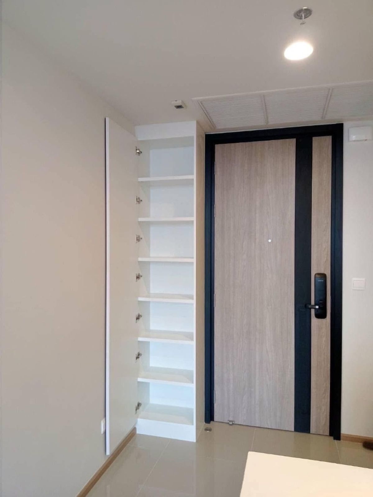 For SaleCondoSukhumvit, Asoke, Thonglor : 🔥 OKA HAUS Sukhumvit 36 1 Bedroom 34.40 sq.m. Price only 4.2 MB. With bathtub, open view, near BTS Thong Lor 🚆