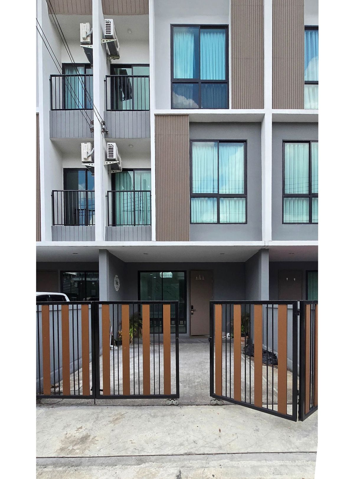 ให้เช่าทาวน์โฮมวิภาวดี ดอนเมือง หลักสี่ : ทาวน์โฮม3 ชั้น ให้เช่าทำเลดี  ย่านดอนเมือง-วิภาวดี พร้อมเครื่องปรับอากาศ 5 เครื่อง