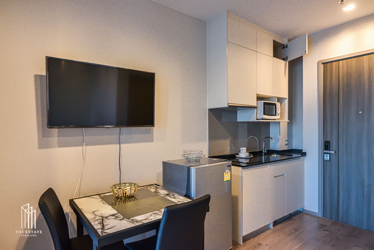 For RentCondoLadprao, Central Ladprao : For Rent Whizdom Avenue Ratchada-Ladprao Complete with furniture and electrical appliances with MRT Lat Phrao @14,000 Baht
