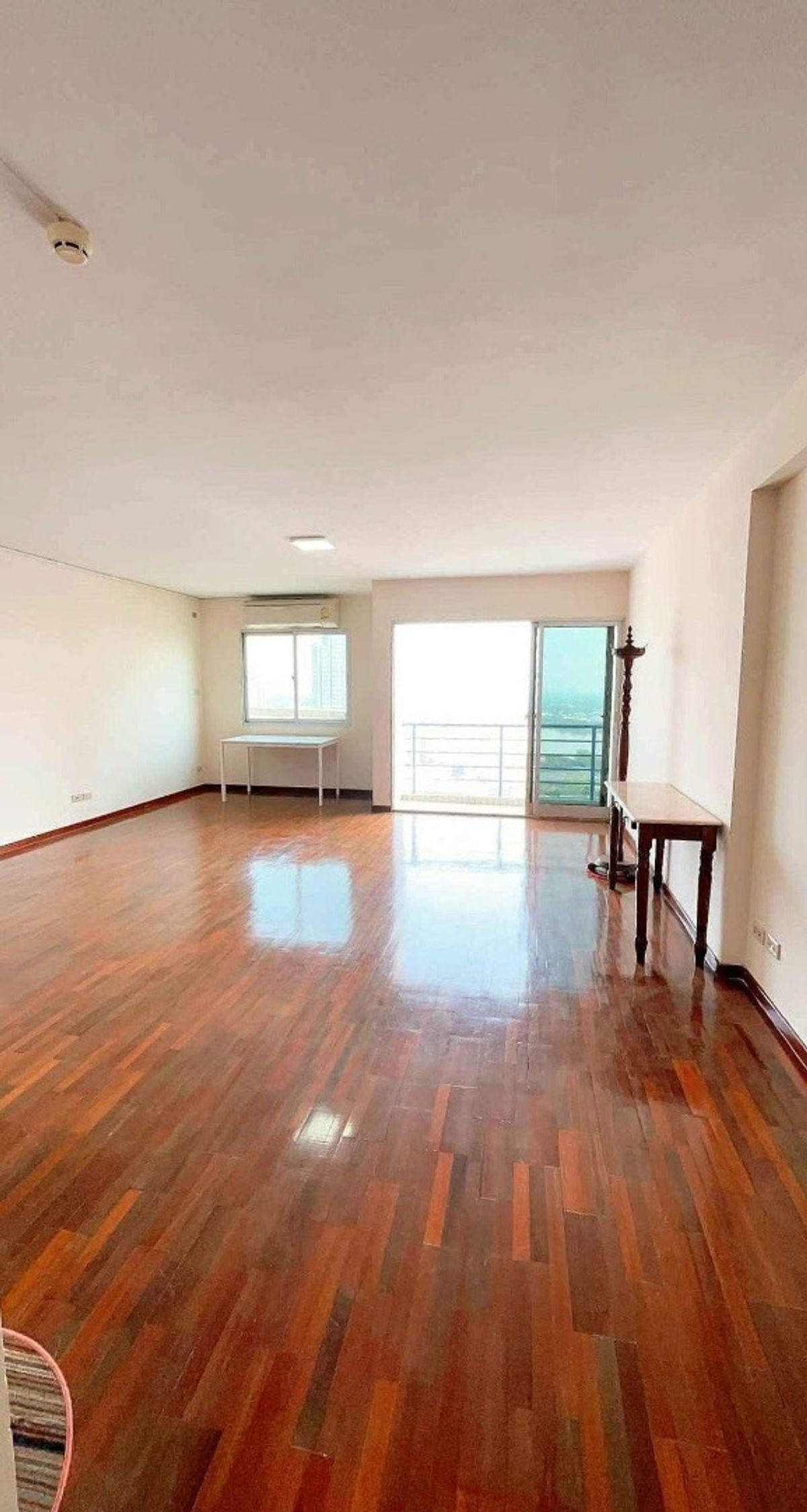 ขายคอนโดพระราม 3 สาธุประดิษฐ์ : 🔥 Hot Deal!🔥ขายด่วน  SV City Rama 3  2 ห้องนอน ราคาพิเศษ 3.79 Mb. พร้อมโอน! วิวแม่น้ำเจ้าพระยา ฝั่งบางกระเจ้า พร้อมอ่างอาบน้ำ 📍