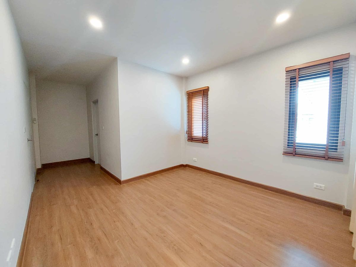 For SaleHouseMin Buri, Romklao : 🔥 The cheapest in the project! The City Rama 9 - Ramkhamhaeng only 11 negative. 🔥