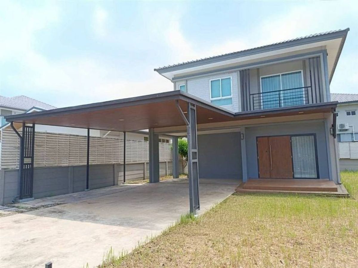 For RentHouseMin Buri, Romklao : For Rent The Plant Chalongkrung (Corner Plot) Unit 78/102