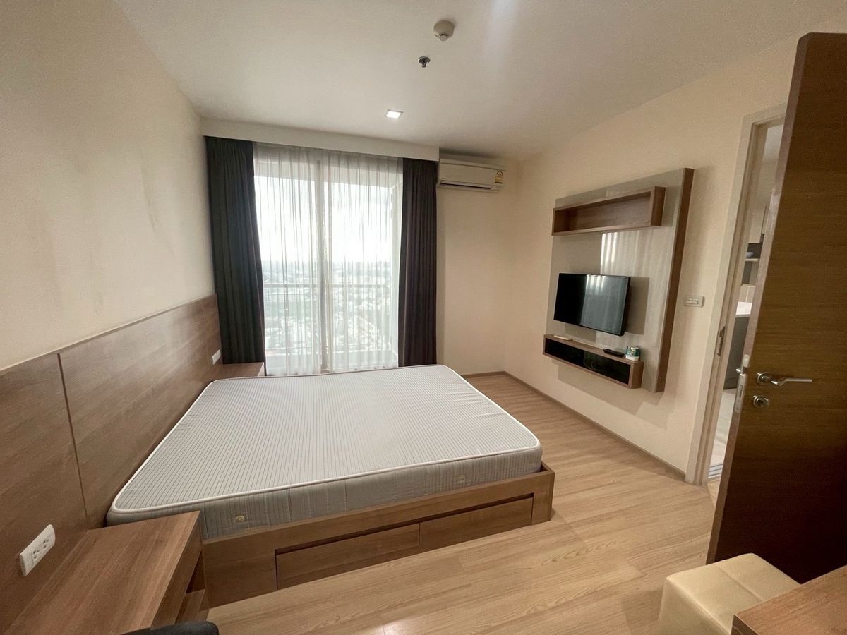 ให้เช่าคอนโดสะพานควาย จตุจักร : ให้เช่า คอนโด Rhythm พหล-อารีย์ ชั้น 32  ขนาด 45.5 ตรม เฟอร์นิเจอร์ครบ ห้องมุม ราคาเช่า 16500 บาท ติดต่อ  086-326-1137 
คอนโดติดถนน พหลโยธิน ถนน ประดิพัทธ์ ใกล้ bts สะพานควาย

Condo for rent at Rhythm Phahonyothin-Ari, 32nd floor, 45.5 sq m, fully furni