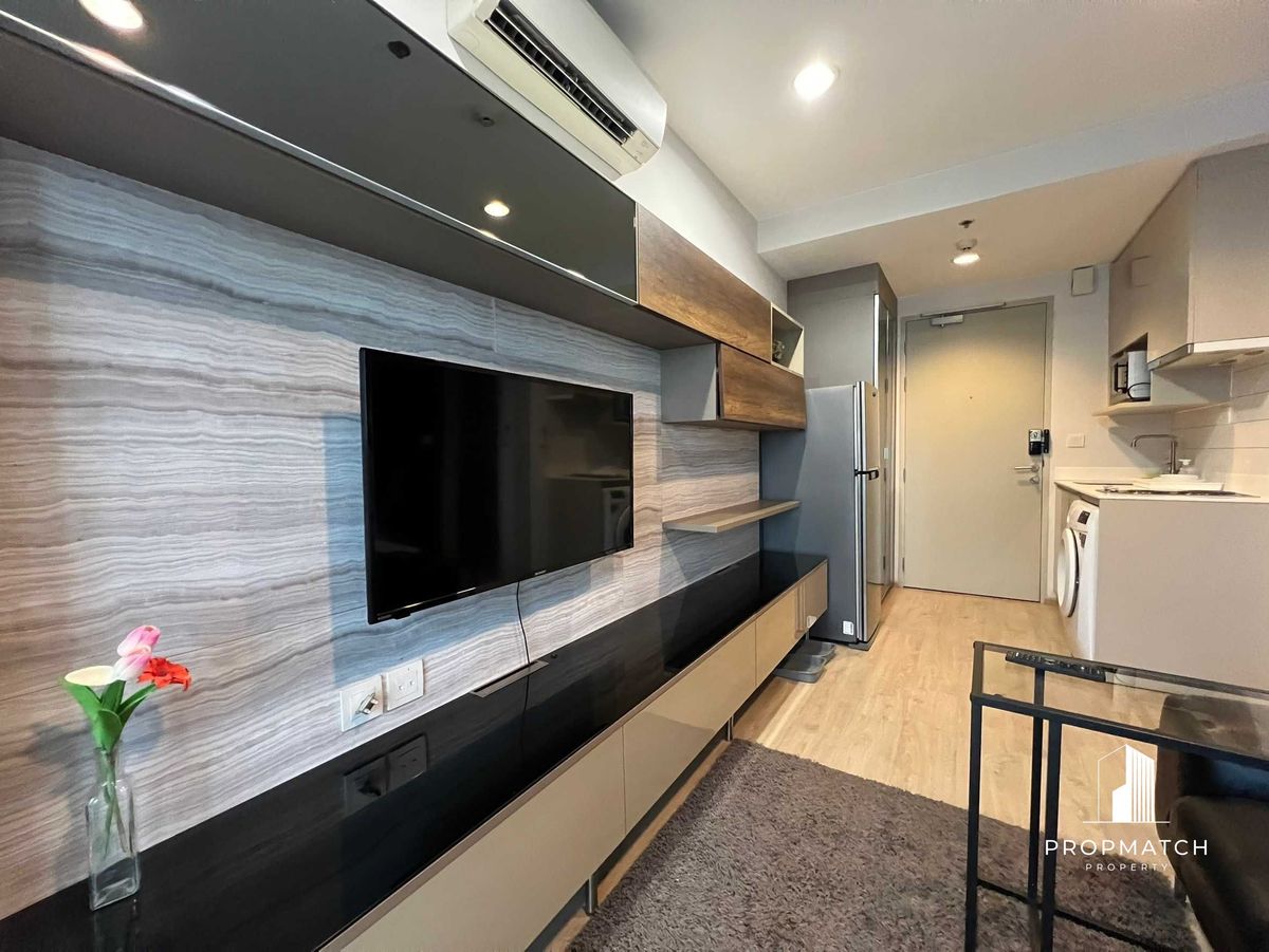 For RentCondoRatchathewi,Phayathai : ✨flash deal ✨ideo Q Rachatewi (1Bed 1Bath 34SQM.) Completely decorated !! Only 20,000 baht per month Tel.0981315848 @PropMatch