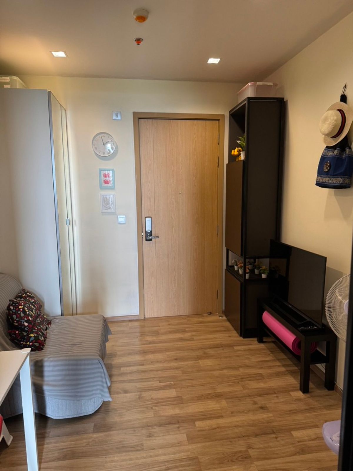 For SaleCondoSapankwai,Jatujak : 🔥 Hot Deal! For Sale The Line Jatujak-Mochit 1 Bedroom 32.21 sq.m. High floor with Chatuchak Park view ✨ Price 5.7 Mb. Yield 4.6%* 🏙️