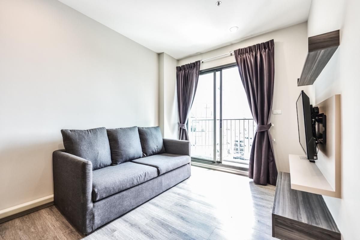 For SaleCondoAri,Anusaowaree : 🎯 Centric Ari Station – 2 Bedrooms For Sale with Tenant 8.35 MB High floor, great view, cool in the afternoon, close to BTS Ari Perfect for both living and investment 💼